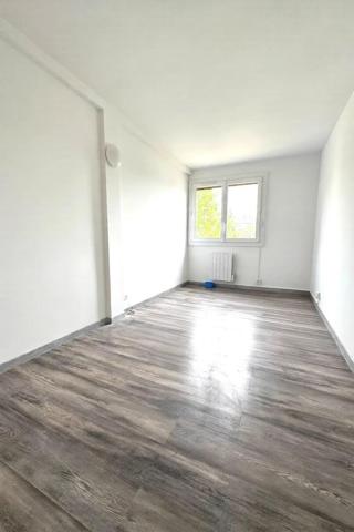 Appartement 3 pièces 55,54 m² au Raincy avec cave et pkg (libre)