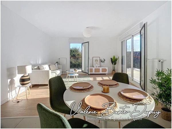 Appartement à vendre 4 pièces 80,35m2 3 chambres terrasse et stationnement ORLEANS St Marc