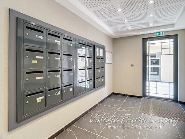 Appartement à vendre 4 pièces 80,35m2 3 chambres terrasse et stationnement ORLEANS St Marc