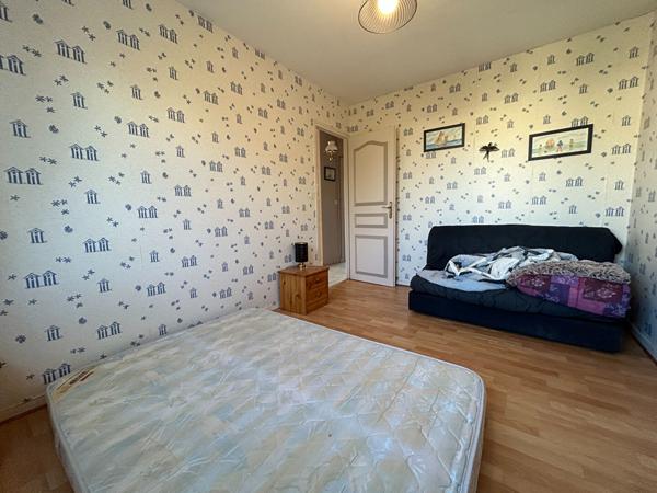 Maison 4 pièce(s) 102 m2 secteur les plesses