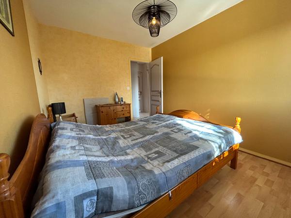Maison 4 pièce(s) 102 m2 secteur les plesses