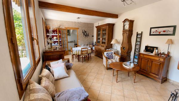 VIROFLAY- Maison lumineuse de 5 pièces au calme. 640 000 € **  - Référence  718-C