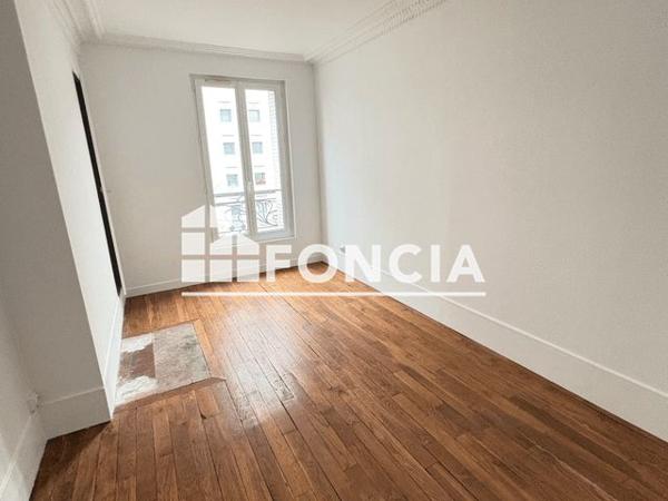 Location Appartement 2 pièces 53.27 m² - 17 RUE DE LA PROCESSION Paris 75015