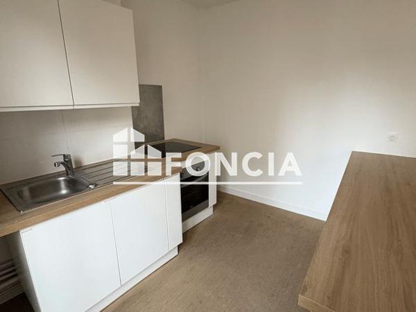 Location Appartement 2 pièces 53.27 m² - 17 RUE DE LA PROCESSION Paris 75015