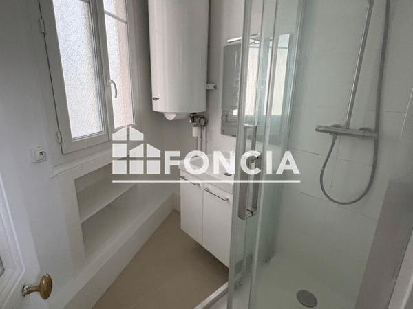 Location Appartement 2 pièces 53.27 m² - 17 RUE DE LA PROCESSION Paris 75015