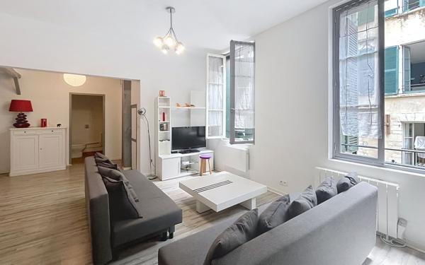 Appartement à louer    3 pièces • 73 m2 Bayonne