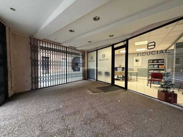 Location Local commercial 3 pièces à Gaillac