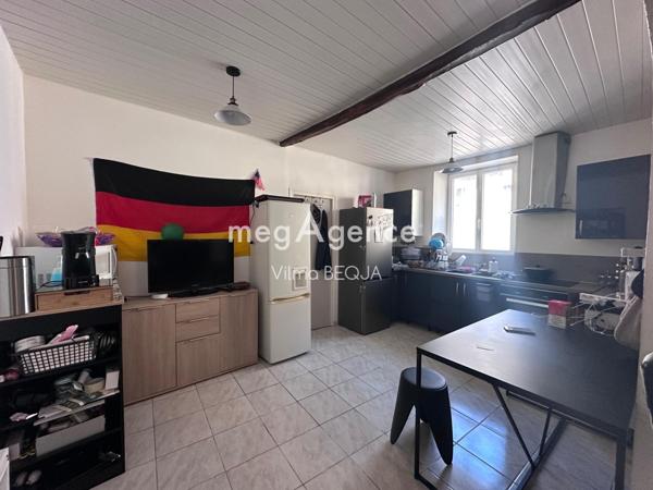 Immeuble à VILLENEUVE-L'ARCHEVEQUE, 89190 - 133m²