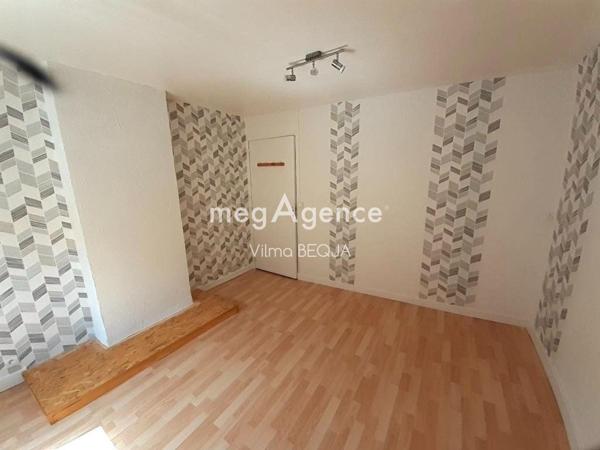 Immeuble à VILLENEUVE-L'ARCHEVEQUE, 89190 - 133m²