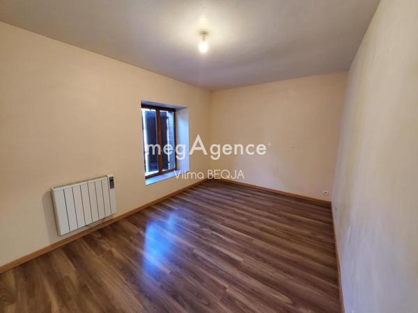 Immeuble à VILLENEUVE-L'ARCHEVEQUE, 89190 - 133m²