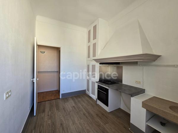 Appartement à vendre 4 pièces SAINT CYR SUR MER (83)