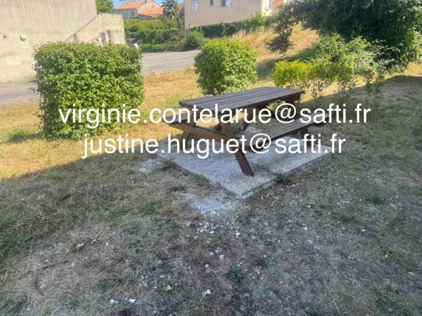 Spécial investisseurs : 4 studios meublés prêts à louer