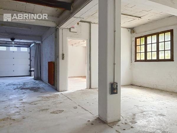 Maison avec potentiel professionnel – 145 m² + 200 m² utiles LAMBERSART