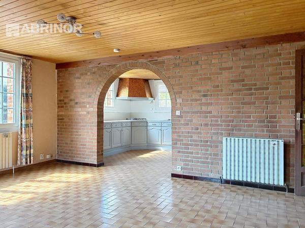 Maison avec potentiel professionnel – 145 m² + 200 m² utiles LAMBERSART