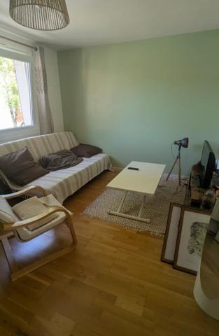 Vente                                                      Maison
                        
                     5 pièces                      82 m2                     à Nantes