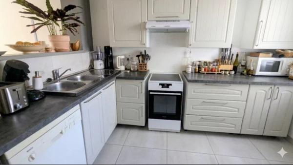 Vente                                                      Maison
                        
                     5 pièces                      82 m2                     à Nantes