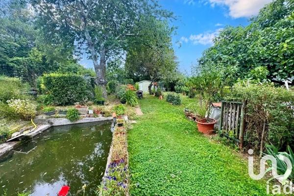 Maison 5 pièces de 101 m² à Bors-de-Montmoreau (16190)