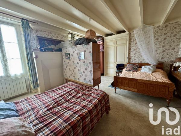 Maison 5 pièces de 101 m² à Bors-de-Montmoreau (16190)