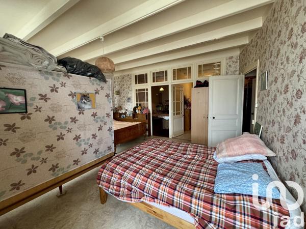 Maison 5 pièces de 101 m² à Bors-de-Montmoreau (16190)