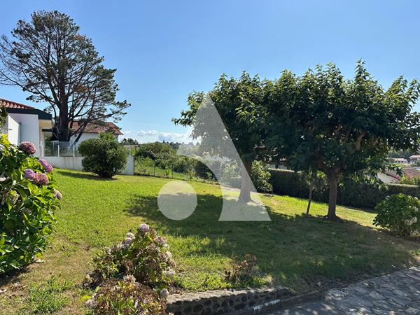Terrain 775 m2