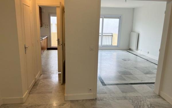 Appartement à vendre    3 pièces • 67,84 m2 Châtillon