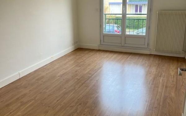 Appartement à vendre    3 pièces • 67,84 m2 Châtillon