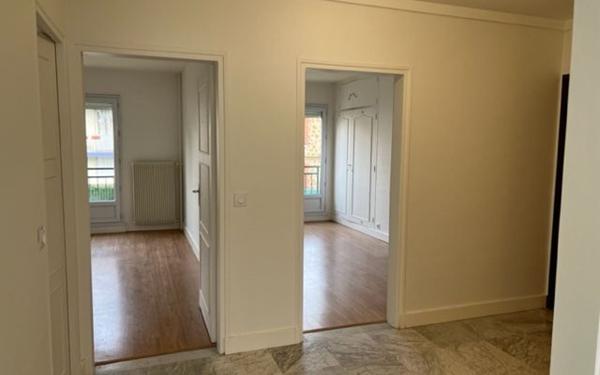 Appartement à vendre    3 pièces • 67,84 m2 Châtillon