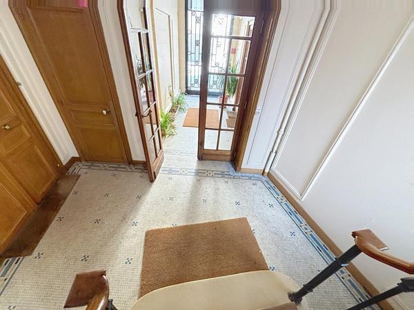Appartement à vendre 4 pièces terrasse et garage REIMS (51)