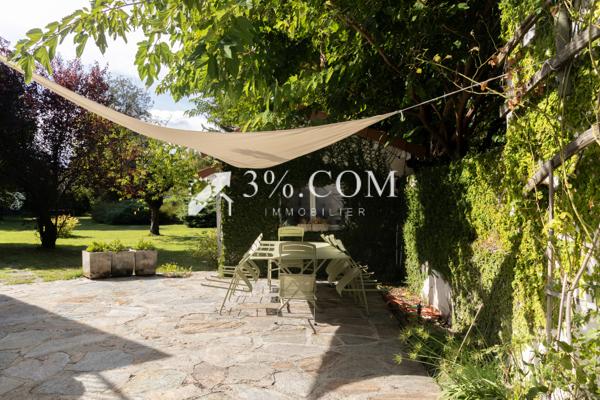 Maison 14 pièce(s) 6 chambre(s) 349 m²