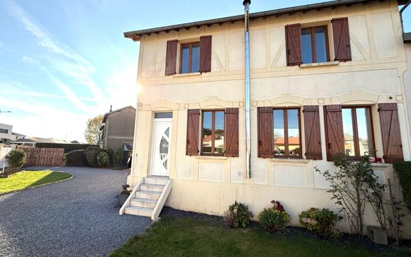 Maison à vendre    5 pièces •  Neuville-Saint-Amand