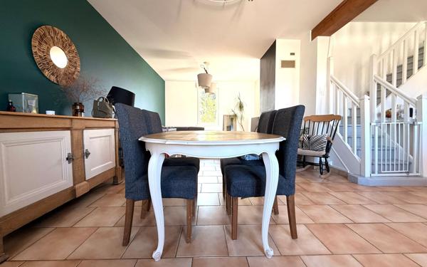 Maison à vendre    5 pièces •  Neuville-Saint-Amand