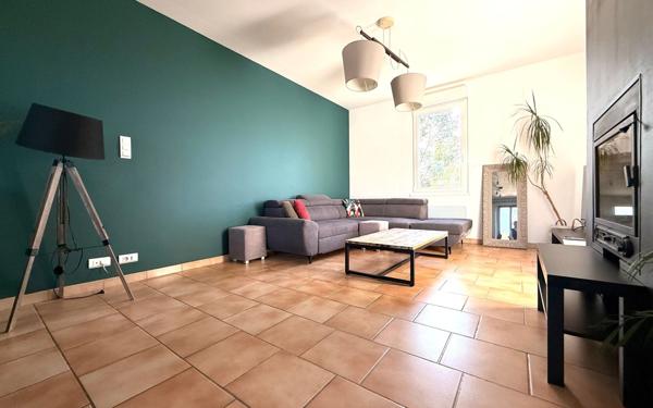 Maison à vendre    5 pièces •  Neuville-Saint-Amand