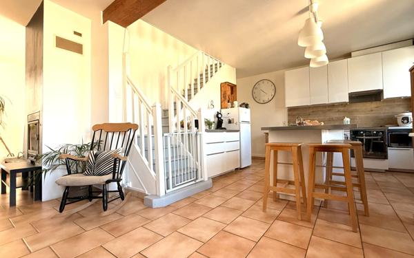 Maison à vendre    5 pièces •  Neuville-Saint-Amand