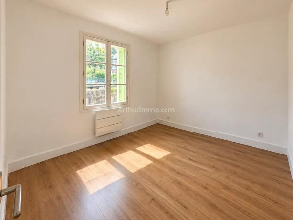 Vente                                                      Appartement
                        
                     3 pièces                      56 m2                     à Ajaccio