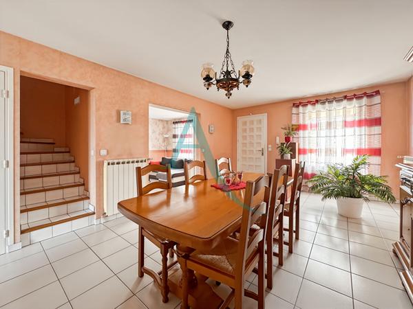 Maison individuelle 7 pièces sur sous-sol total Mennecy