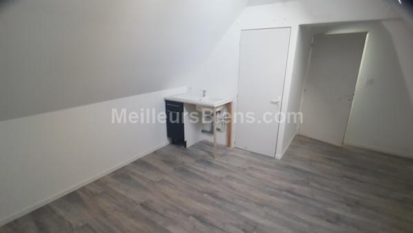 Immeuble / 6 appartements / terrain