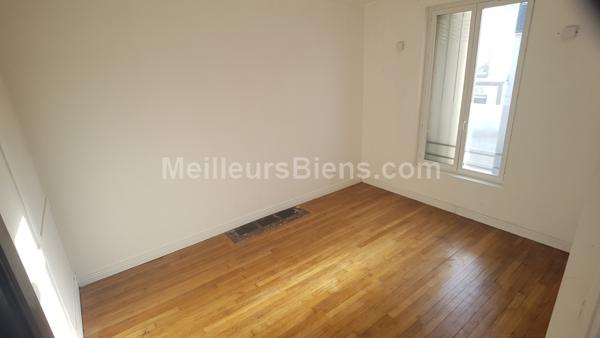 Immeuble / 6 appartements / terrain