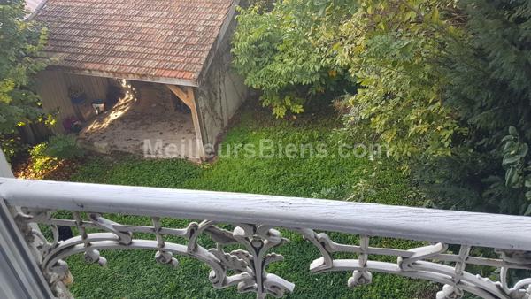 Immeuble / 6 appartements / terrain