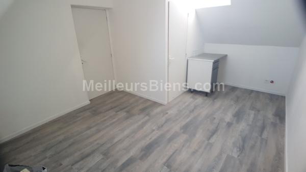 Immeuble / 6 appartements / terrain