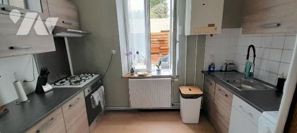 Idéal investisseur ! 
Spacieuse maison proche du centre, 3 chambres, cour - Louée 550 €/mois.