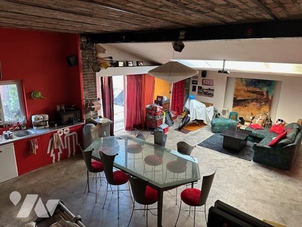 Maison avec dépendances à Vendre à Groslay (95410) en Val-d'Oise (95), 7 pièces, 5 chambres