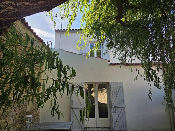 Maison charme 125 m² MARANS - bord canal