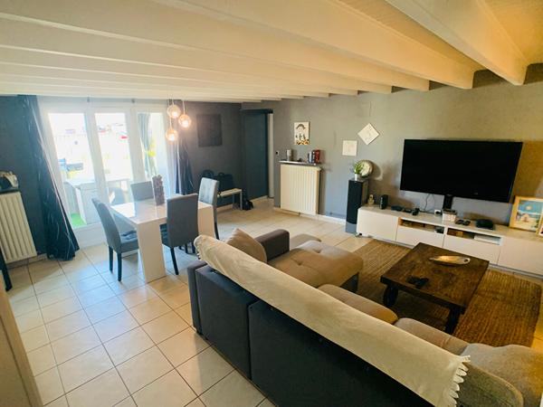 CHAMPDENIERS.Maison 7 pièces de 147m²., Champdeniers 79220