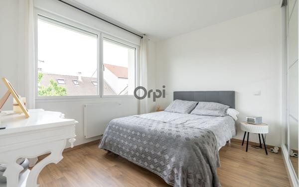 Maison à vendre    11 pièces •  Ormesson-sur-Marne