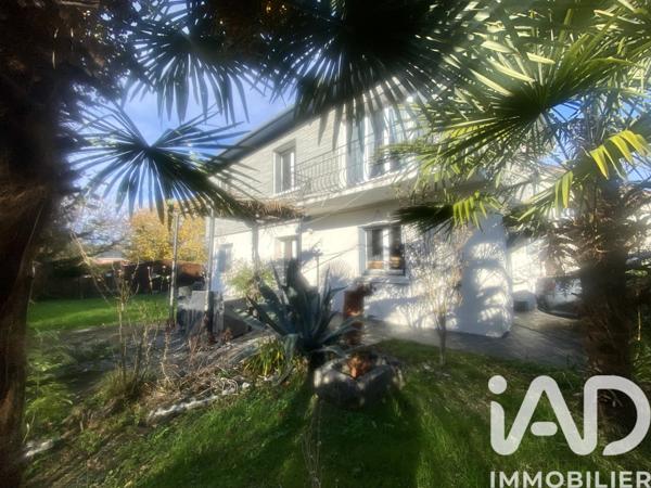 Maison à vendre 5 pièces 110 m² Bagnères-de-Bigorre