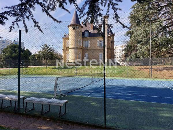 ECULLY, BEL APPARTEMENT DS PARC, PISCINE ET TENNIS