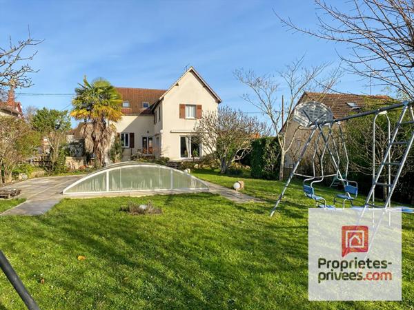 EXCLUSIF ! Auxerre - Maison  10 pièce(s) 156 m2 avec piscine couverte