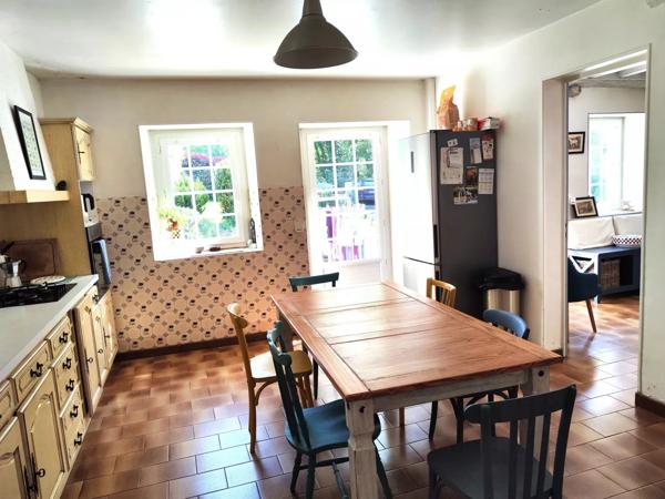 Charmante maison de campagne béarnaise avec annexe