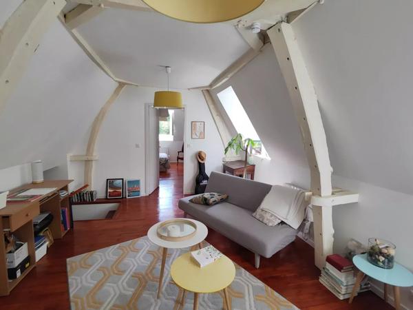 Charmante maison de campagne béarnaise avec annexe