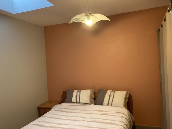 A SAULT BRENAZ, bel appartement MEUBLE T3 de 44,51 m² au 1er étage dans petite copropriété sans ascenseur.  Sault-Brénaz (01150)